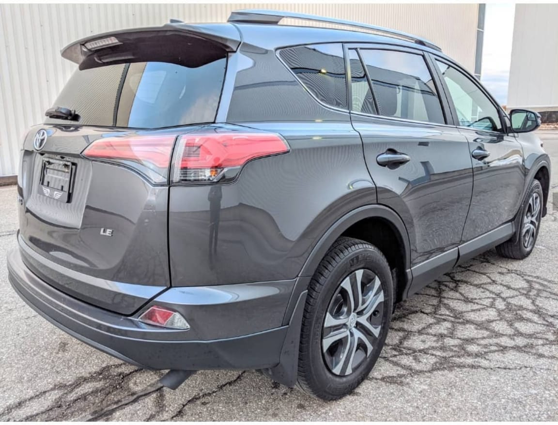 SOLD – 2016 TOYOTA RAV4 LE